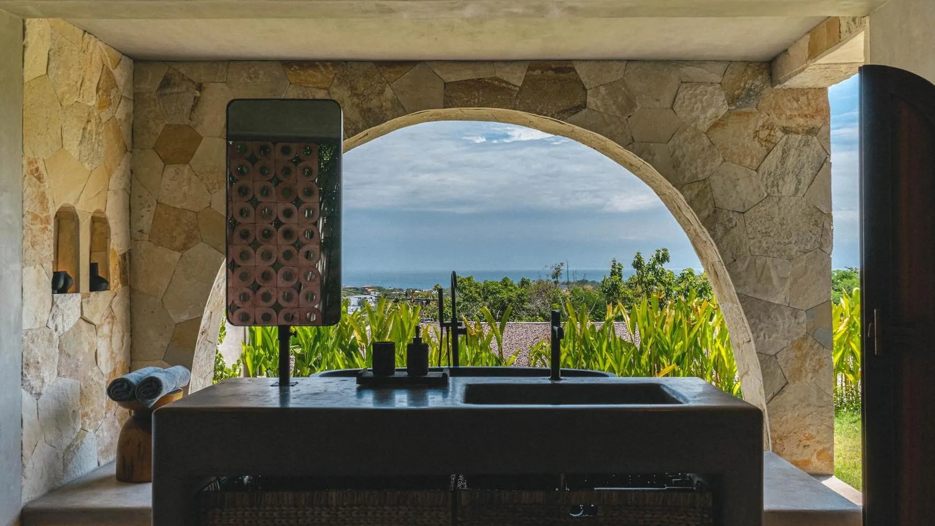 Villa Sivana, Hotel Boutique With Ocean Or Garden Views - Adults Only Uluwatu  Indonesia